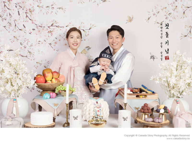 orienta,1st Bday, 1st birthday, babyphotography, canada story, canadastoryphotography, canadastoryprice, familyphotography, Koreanphotographer, northvancouverphotographer, vancouver, Vancouverphotographer, Vancouverphotography, WestVancouverphotographer