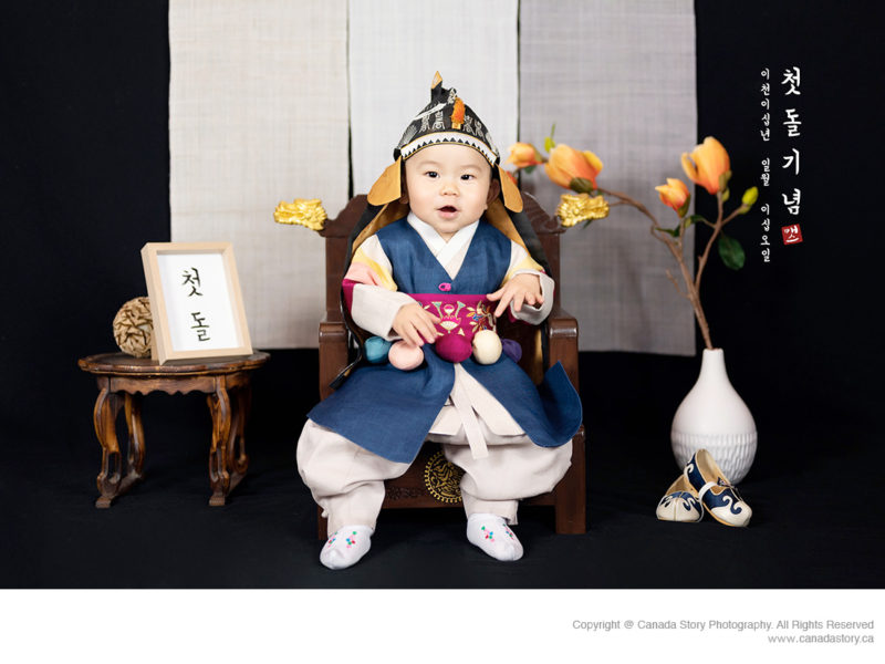 1st birthday, babyphotography, babyphotoprice, babysession, babysessioninfo, canada story, canadastory, canadastoryphotography, canadastoryprice, familyphotography, Koreanphotographer, northvancouverphotographer, oriental, studio1341, vancouver, Vancouverphotographer, Vancouverphotography, WestVancouverphotographer